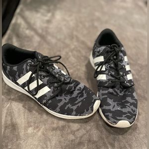 Adidas gym shoes. Only worn a couple times, in good condition!